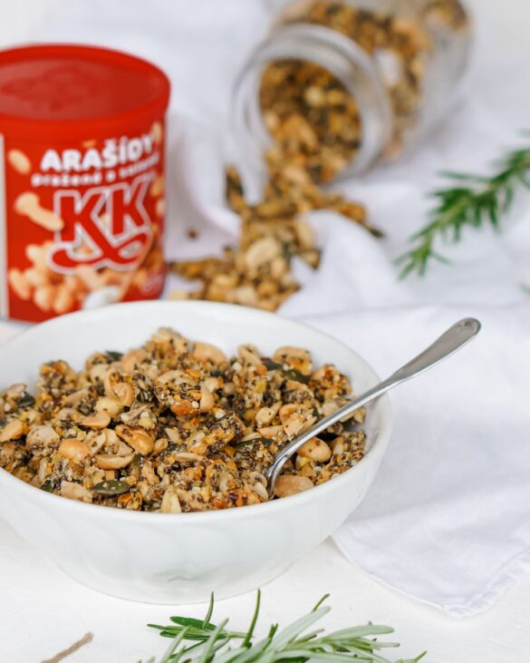 Slaná granola low carb varianta